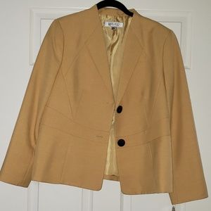 Kasper 2 Button Yellow Jacket NWT